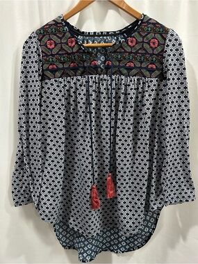 LN Ezra Cuballa Navy Tunic with Coral Embroidered Yoke